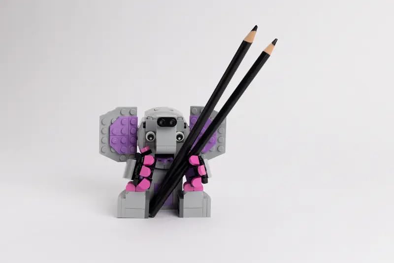 LEGO - Elephant Pencil Holder VIP Building Set (147 Pieces, 6571552)