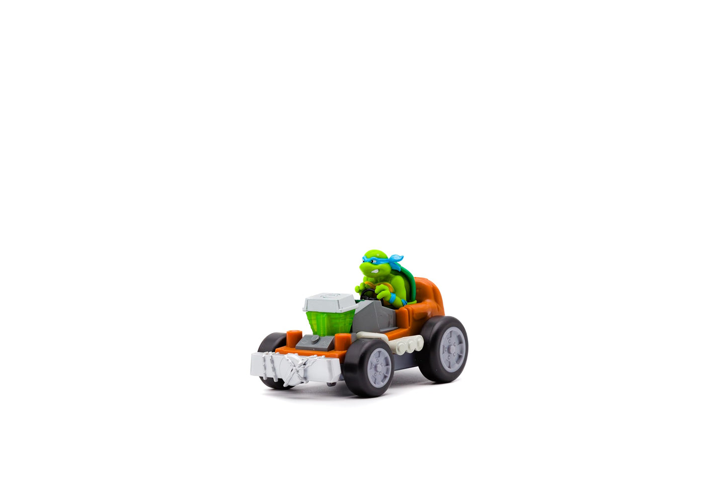 Teenage Mutant Ninja Turtles Toy, Leonardo Shell Smashers, Light-Up Rev-Up Crash Vehicle with Smash & Reveal Action, Classic Edition, for Kids Ages 5+