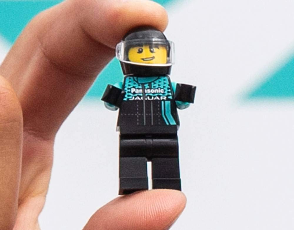 LEGO Speed Champions Formula E Panasonic Jaguar Racing Gen2 car and Jaguar I-PACE eTROPHY 76898 Building Kit (565 Pieces)