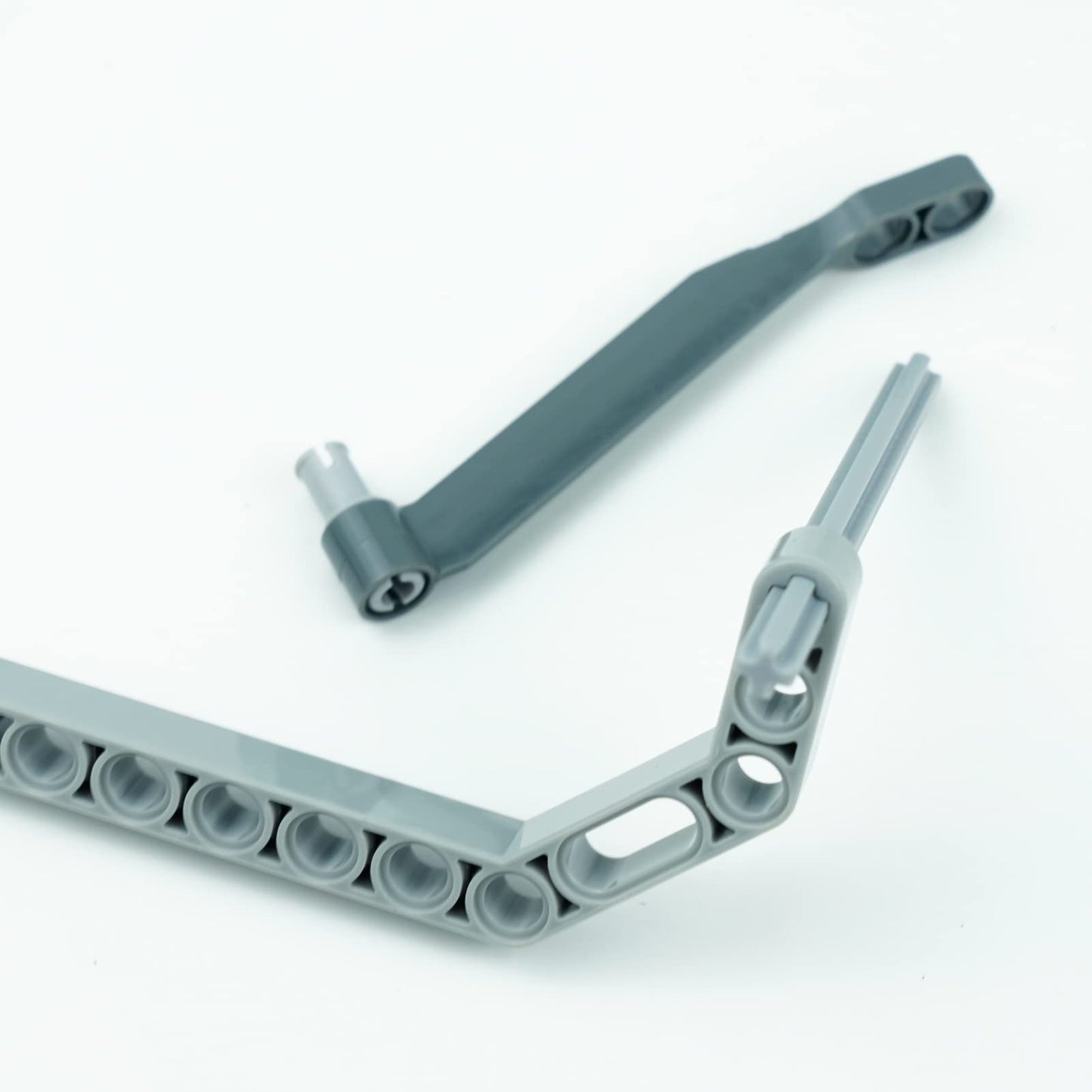 BroTex Technical Parts Pieces Sets Liftarm Beams Bricks Bulk Axles Pins Panels Frame Beams Connectors, 580 Pieces Compatible with Technic-Block MOC
