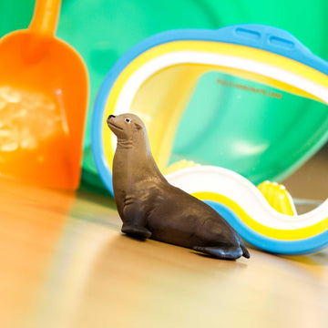 Safari Ltd. Sea Lion Figurine - Detailed 3.1" Plastic Model Figure - Fun Educational Play Toy for Boys, Girls & Kids Ages 3+