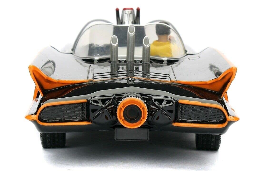 Jada 1966 Classic TV Series Batmobile 1:24 Die-Cast Car with 2.75" Batman and Robin Figures, Toys for Kids and Adults