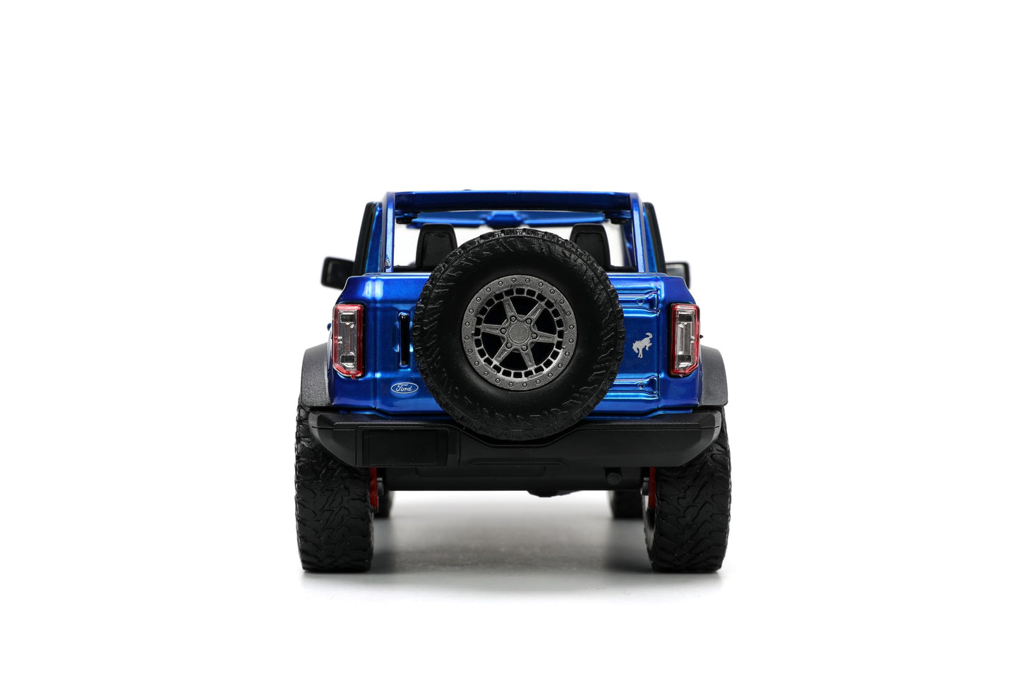Jada Just Trucks 1:24 2021 Ford Bronco Die-Cast Car & Tire Rack, Toys for Kids and Adults(Candy Blue)