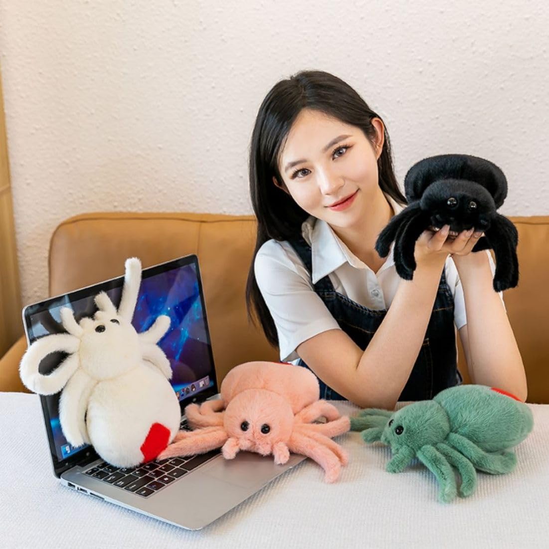 PAIOOW Plush Spider Stuffed Animal Toy, Soft 10 inch Kawaii Halloween Plush Spider Stuffed Toys Decorations Cuddle Gift for Kids and Adults (White)