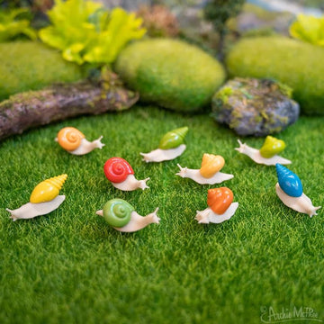 Archie McPhee Tiny Box of Snails Novelty Mini-Figure Set (3 Piece)