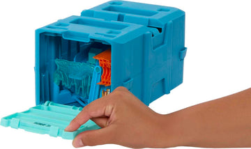 Hot Wheels Toy Car Track Set, Track Builder Ice Crash Playset, 10 Component Parts & 1:64 Scale Vehicle in Stackable Storage Box