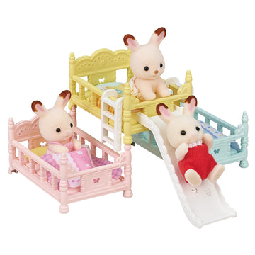 Calico Critters - Triple Bunk Beds Set - Dollhouse Furniture & Accessories - Kids Pretend Play Toy, Miniature Dollhouse Furniture & Accessories, Ages