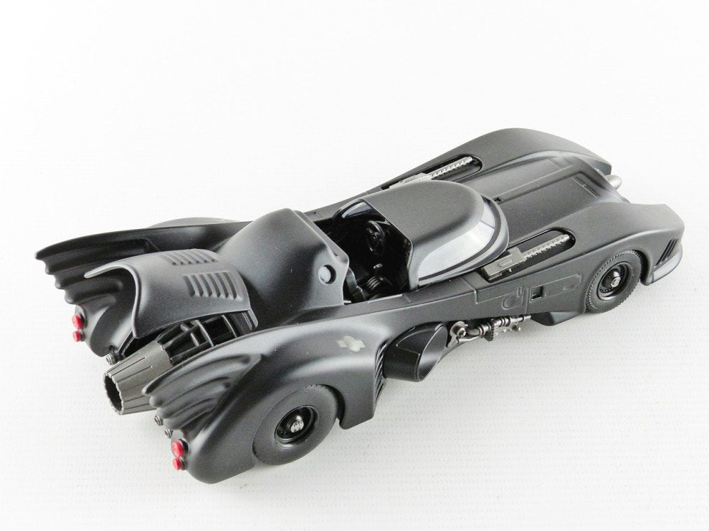 Jada Toys 1:24 1989 Batmobile Die-cast Car with 2.75" Batman Figure, Toys for Kids and Adults