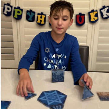CreateOn Hanukkah Starter Set - Magnetic Tiles, Building Set for Kids, Magnetic Building Toy, STEM Travel Toys for Boys and Girls Ages 3+, 13-Piece