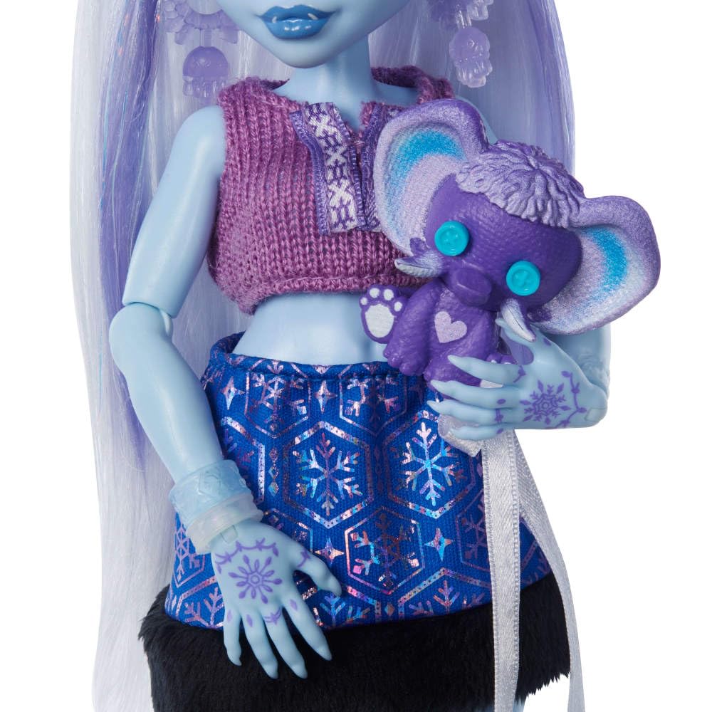 Monster High Self-Scare Secrets Abbey Bominable Doll and Accessories Set with 13 Realistic Surprises Like Henna, Painting and Crochet Crafts
