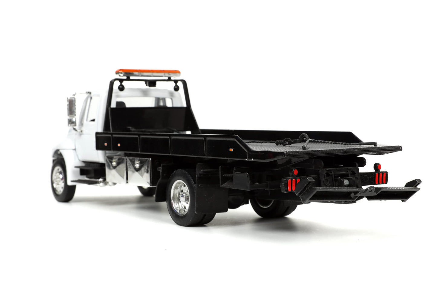 Jada International Durastar 4400 Flatbed Tow Truck Die-cast Car