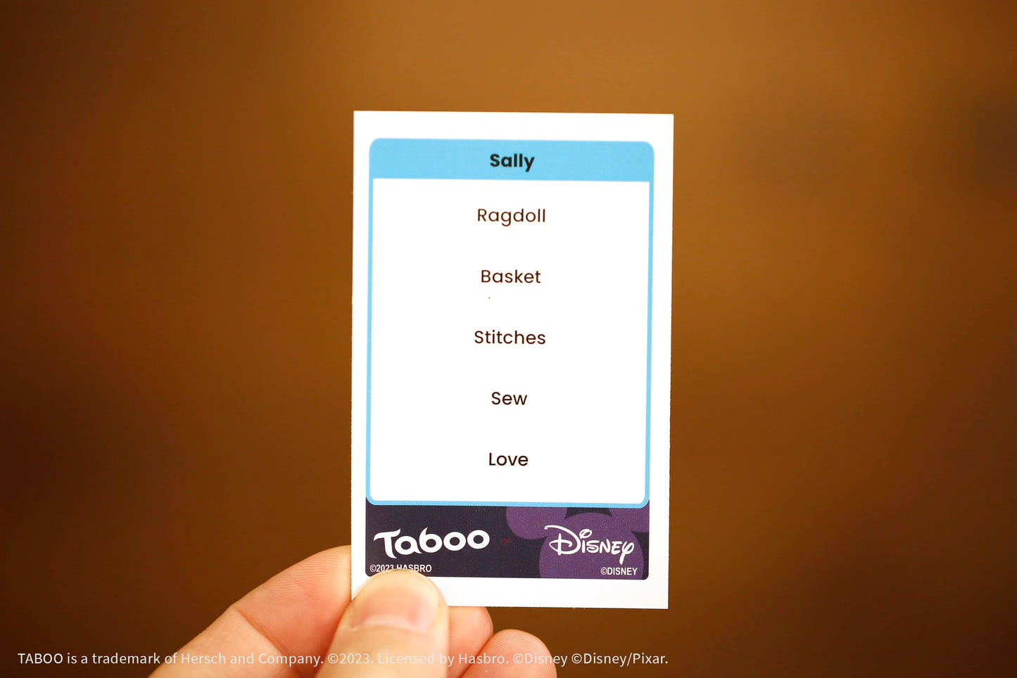 Taboo: Disney Edition Party Board Game | Family Guess Word Game | Officially Licensed Merchandise | Game for 2 Players or More | Perfect for Fans |