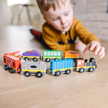 Melissa & Doug Wooden Train Cars, 8-Piece Magnetic Train Set with Toy Storage Tray, Steam Engine, Caboose, Coal & Passenger Cars, Montessori-Inspired