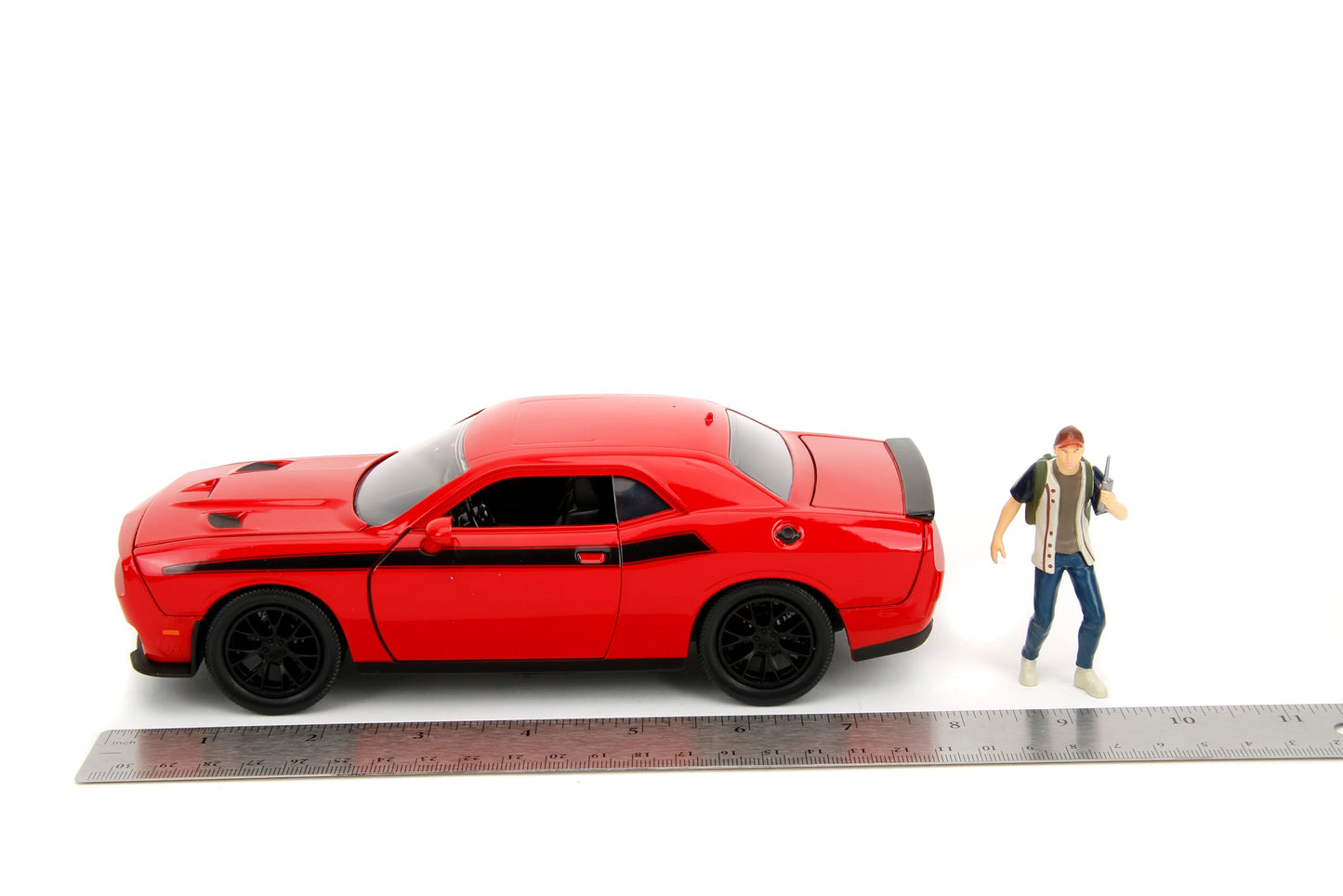 Jada The Walking Dead 1:24 2015 Dodge Challenger Die-Cast Car & 2.75" Glen Figure, Toys for Teens & Adults
