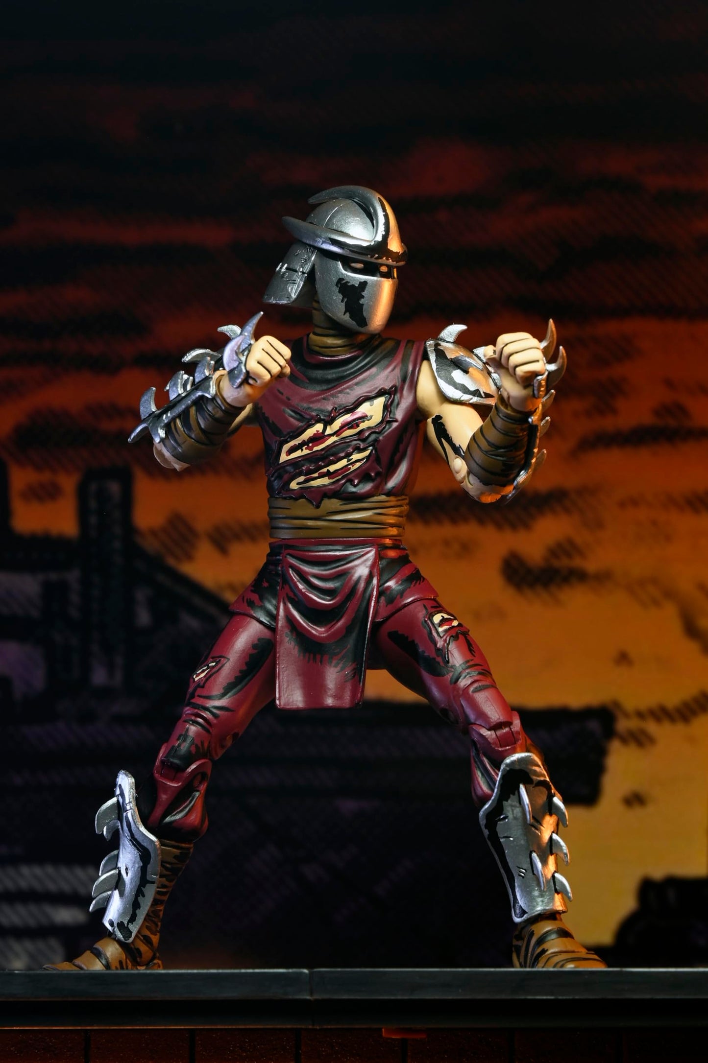 NECA Teenage Mutant Ninja Turtles Mirage Comics Battle Damaged Shredder 7" Scale Action Figure