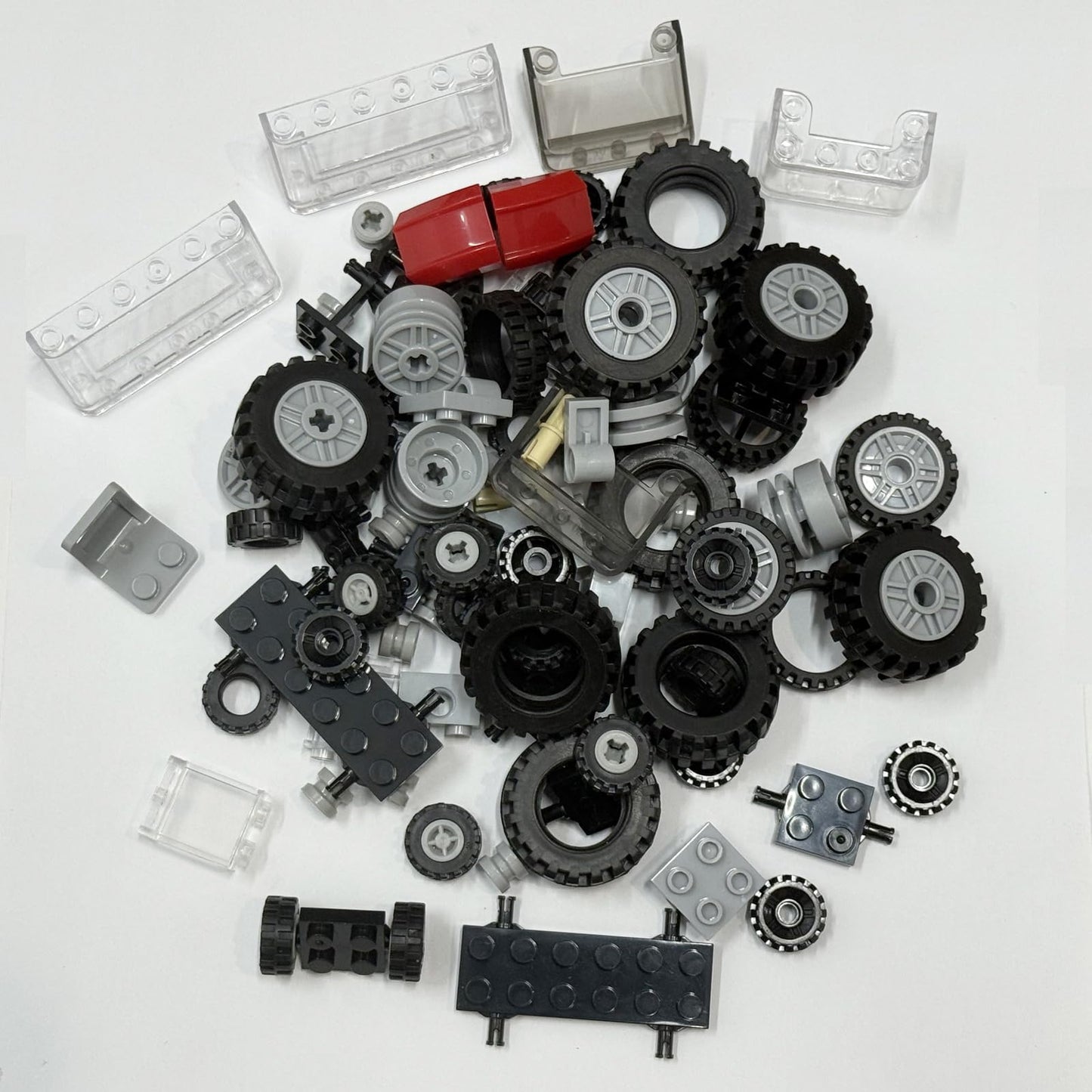 LANMANUO 160PCS Wheels and Axles Sets Car Parts Building Kit with Tires, Windshield, Chassis & Steering Wheel Compatible with Major Brands