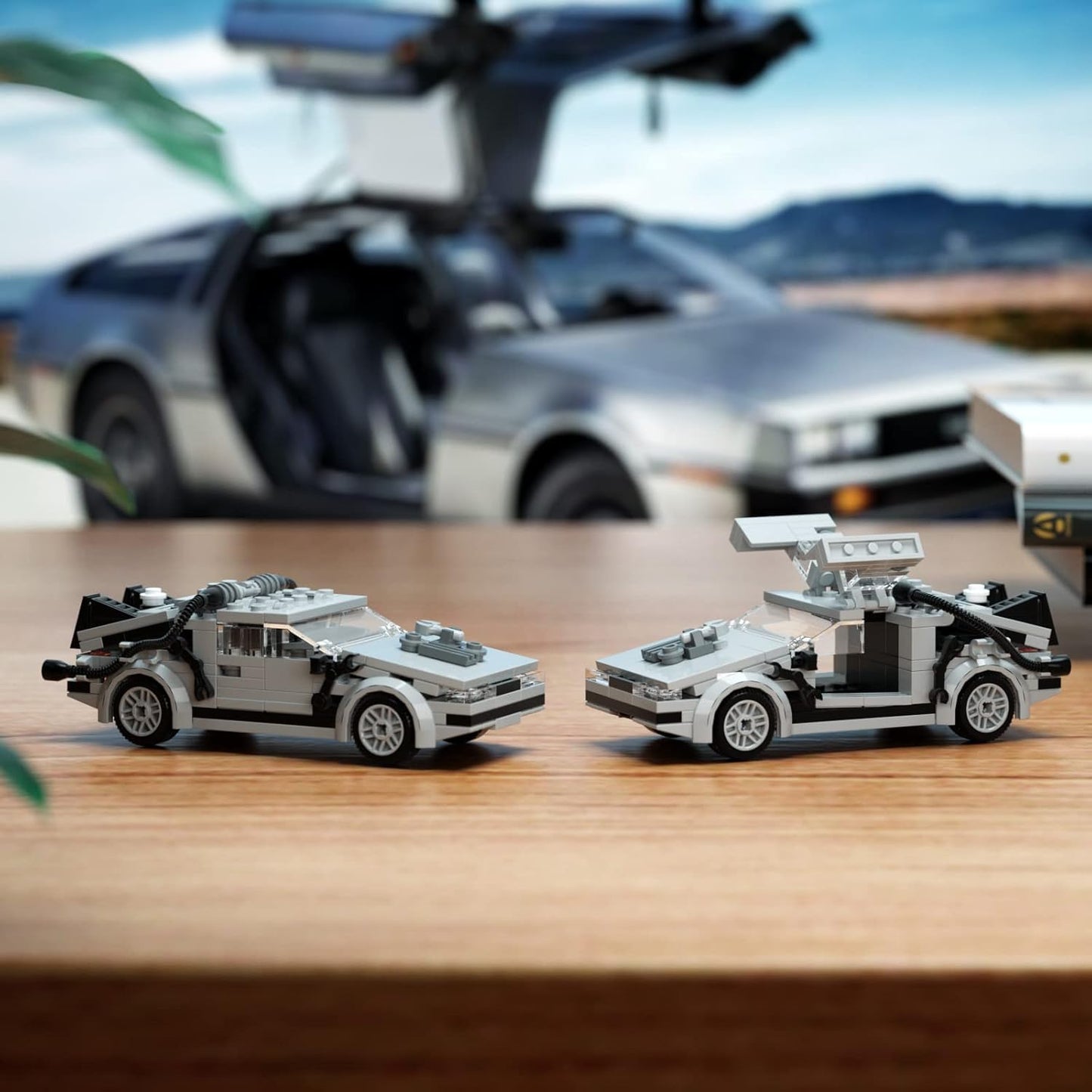 Latephiy Future Delorean Building Kit, BTTF Time Machine Car Building Set, Classic 80s Movie Collectibles, Great Gifts and Toys for Fans (212 Pieces)