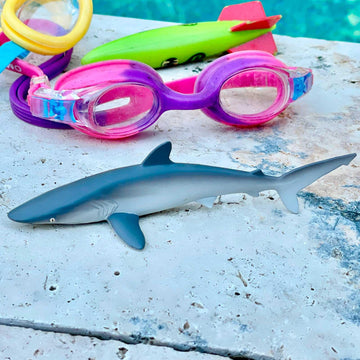 Safari Ltd. Silky Shark - Realistic 5.5" Sea Life Figure - Educational Toy for Boys, Girls, and Kids Ages 3+
