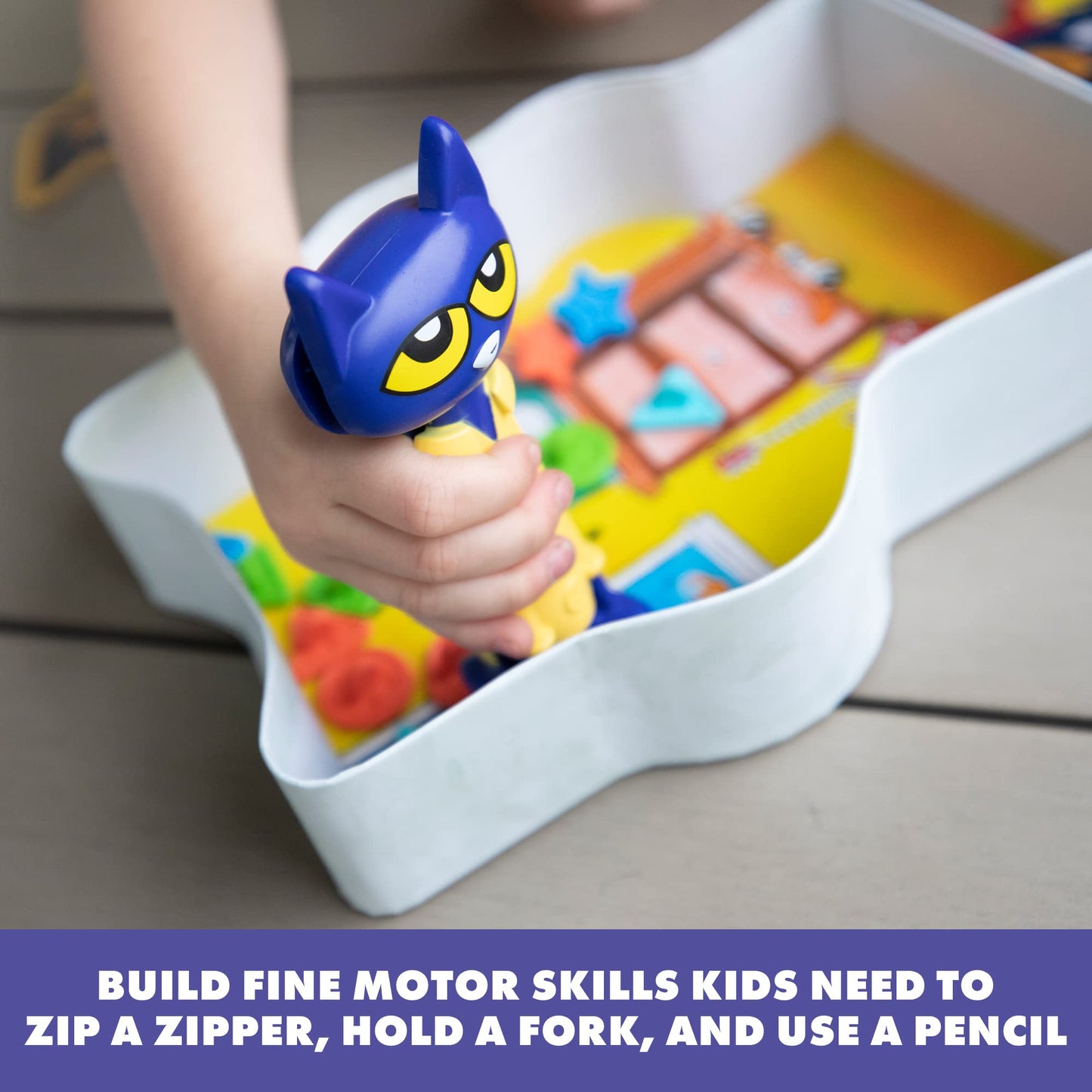Educational Insights Pete The Cat I Love My Buttons Game - Shape Matching Games for Toddlers 3-5, Turn-Taking Kids Games, Toddler Fine Motor Skills