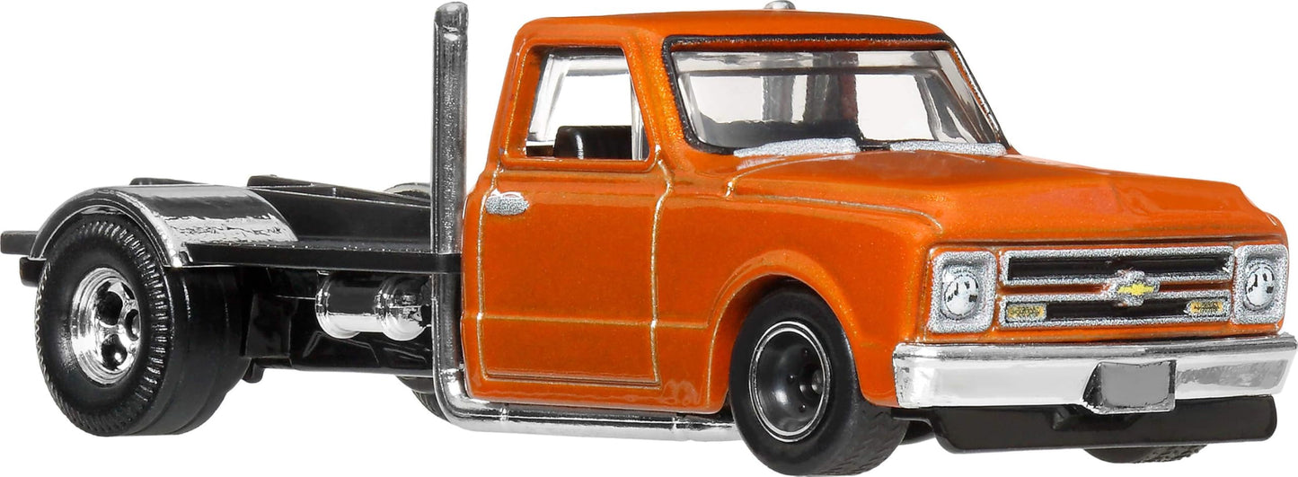 Hot Wheels Cars, Premium Fast & Furious 1:64 Scale Die-Cast Car for Collectors Inspired by Fast & Furious Movie Franchise