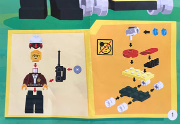 LEGO City Minifigure - Firefighter with Mini Fire Truck Minibuild