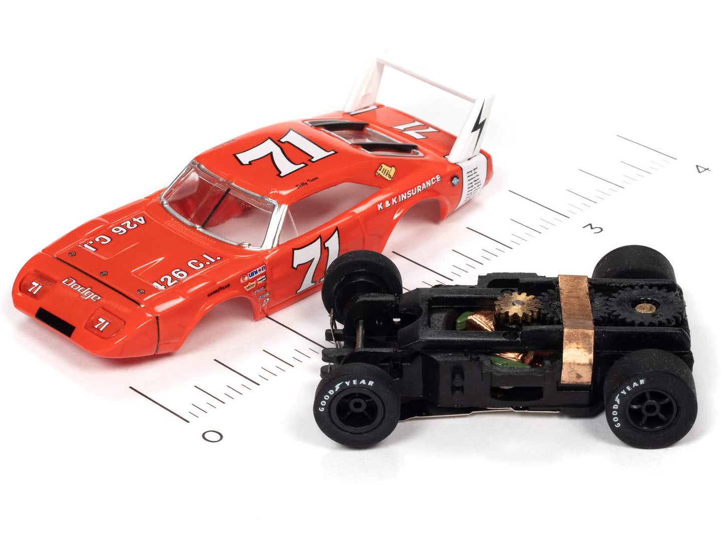 SC355-1 Auto World Xtraction R31 '69 Dodge Daytona K&K Insurance Bobby Isaac Ho Slot Car