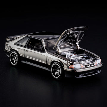 Hot Wheels 1993 Ford Mustang Cobra R RLC Collectors Exclusive - Chrome