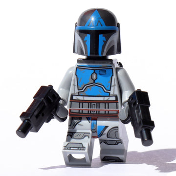 LEGO Star Wars The Clone Wars Minifigure - Mandalorian Loyalist Warrior with Dual Blasters (Limited Edition Foil Pack), 1 piece