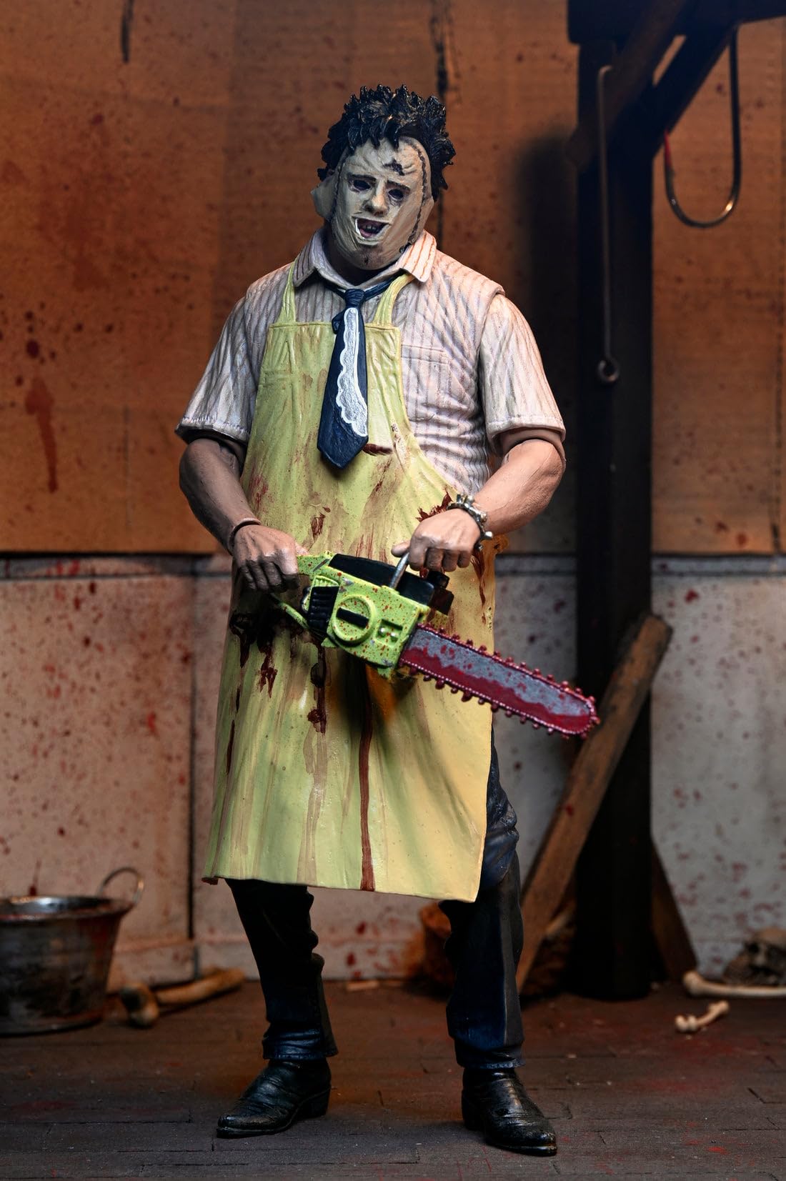 NECA Ultimate Leatherface (Texas Chainsaw Massacre) 7 Inch Action Figure