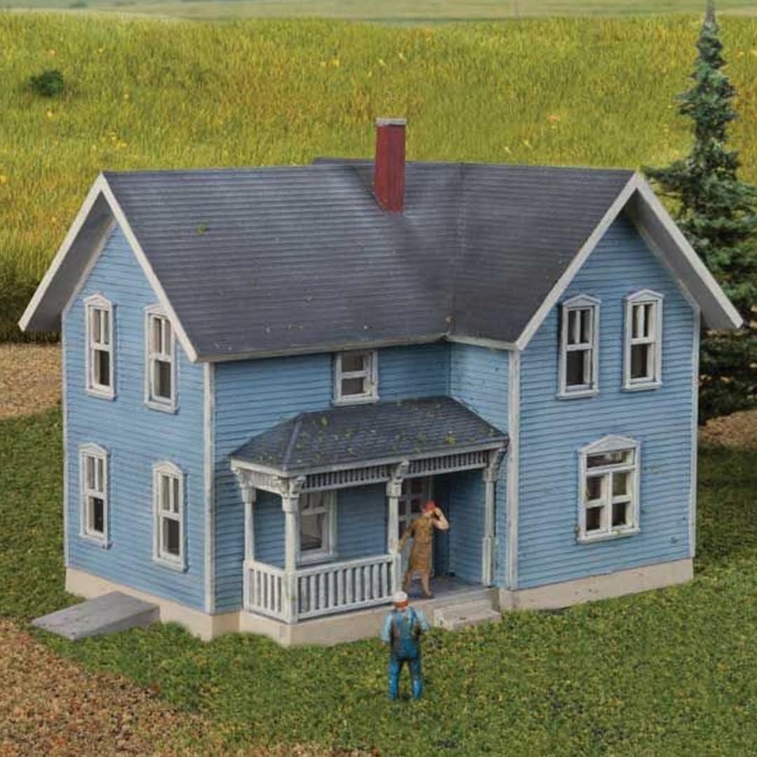 Walthers Cornerstone N Scale Lancaster Farm House - Kit - 2-1/2 x 3-1/4 x 2-5/16" 6.3 x 8.3 x 5.9cm