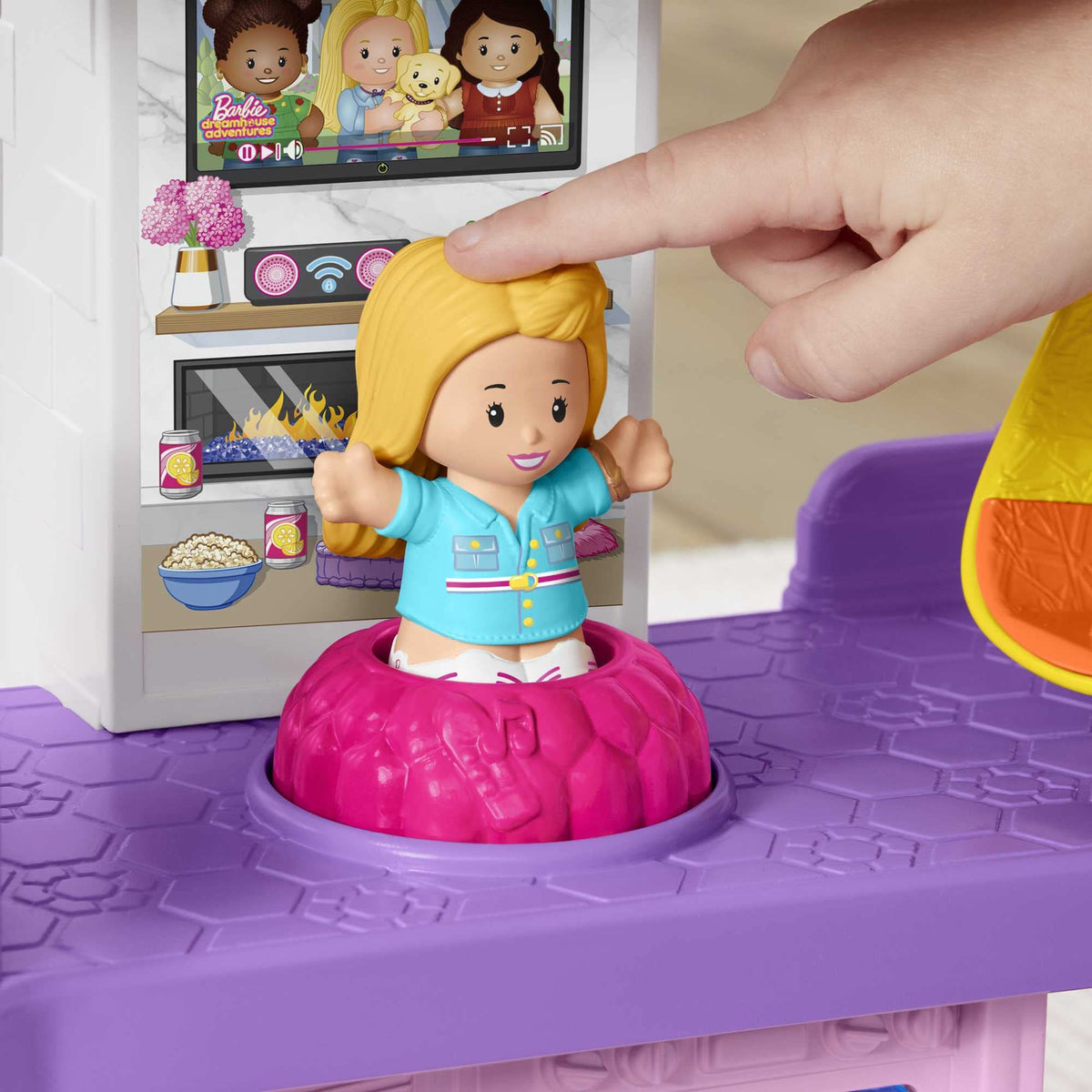 Fisher-Price Little People's Barbie Dream House, Dollhouse, Multilingual Interactive Set, Awakening Toy from 18 Months to 5 Years, HJN55