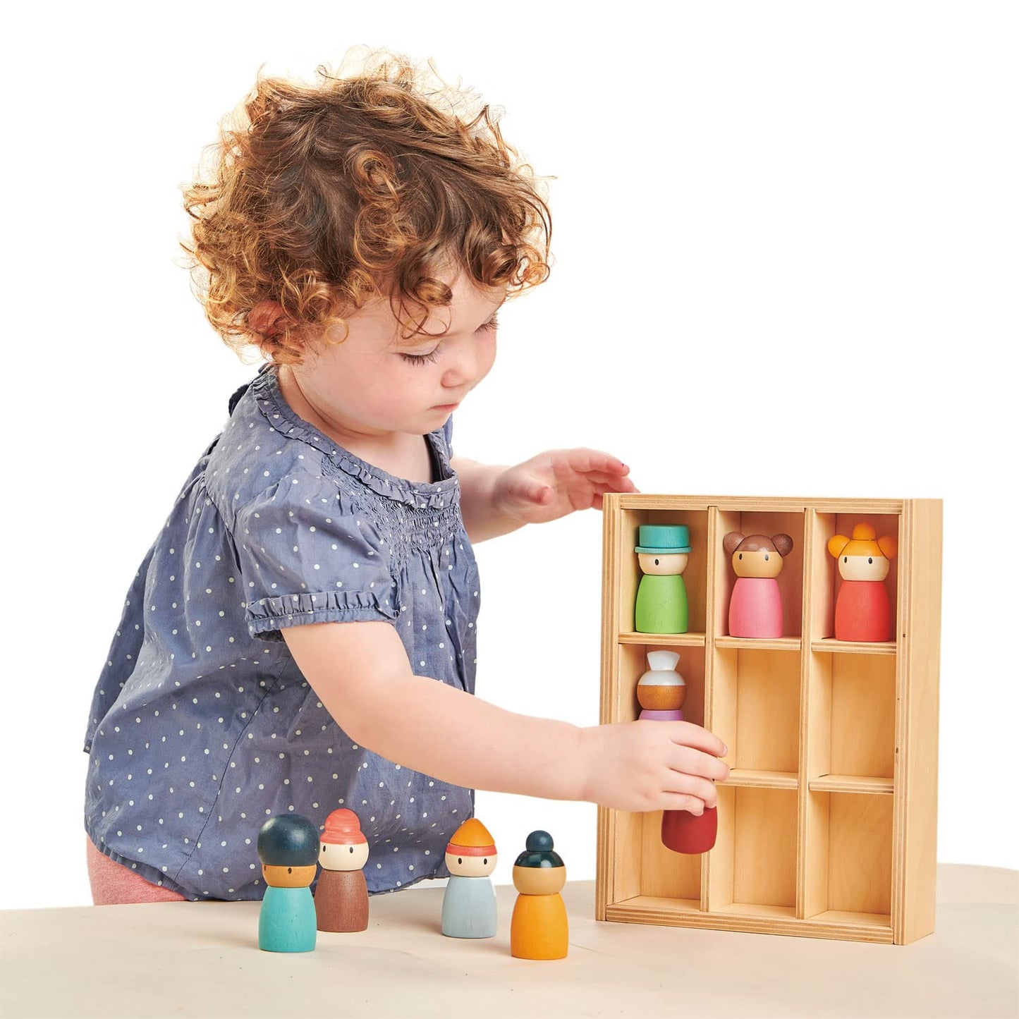 Tender Leaf Toys - Happy Folk Hotel - 9 Pcs Wooden Diversity Peg Dolls Open-Ended Toys - Montessori People Figures Play Set - Age 3+