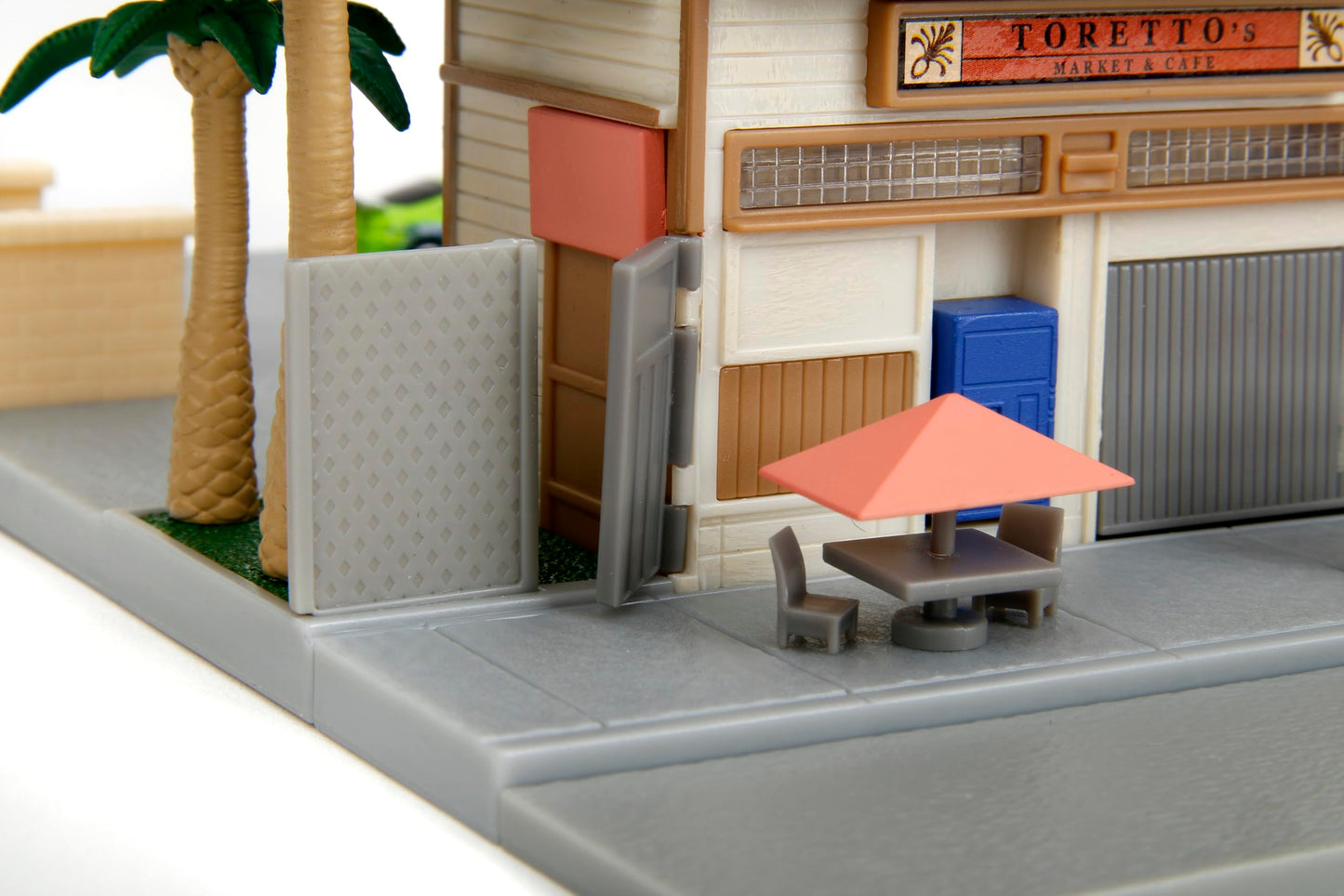 Fast & Furious Toretto's Market & Cafe Nanoscene & 2 1.65" Die-cast Cars, Toys for Kids and Adults