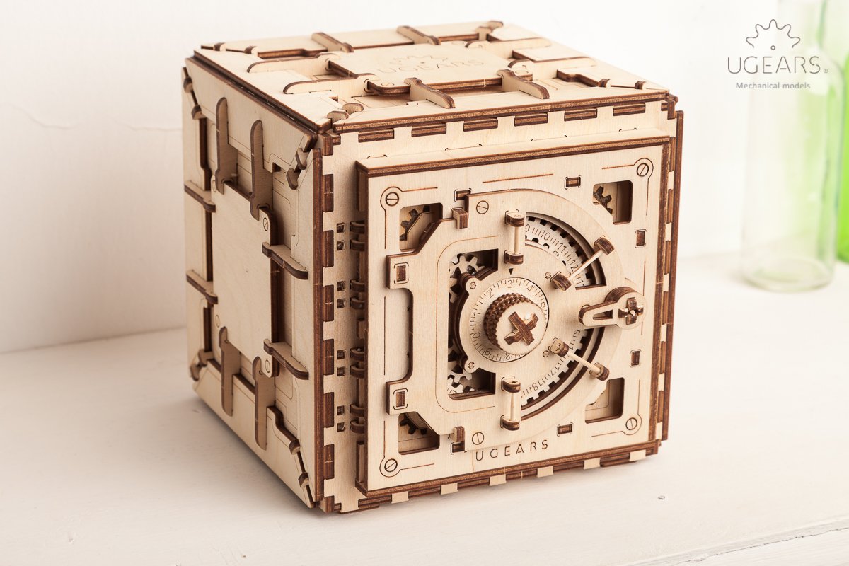 UGEARS Model Safe Kit 3D Wooden Puzzles for Adults - Wooden Model Kits for Adults - Mechanical Safe Puzzle Box, 3D Puzzles for Adult, DIY Wooden