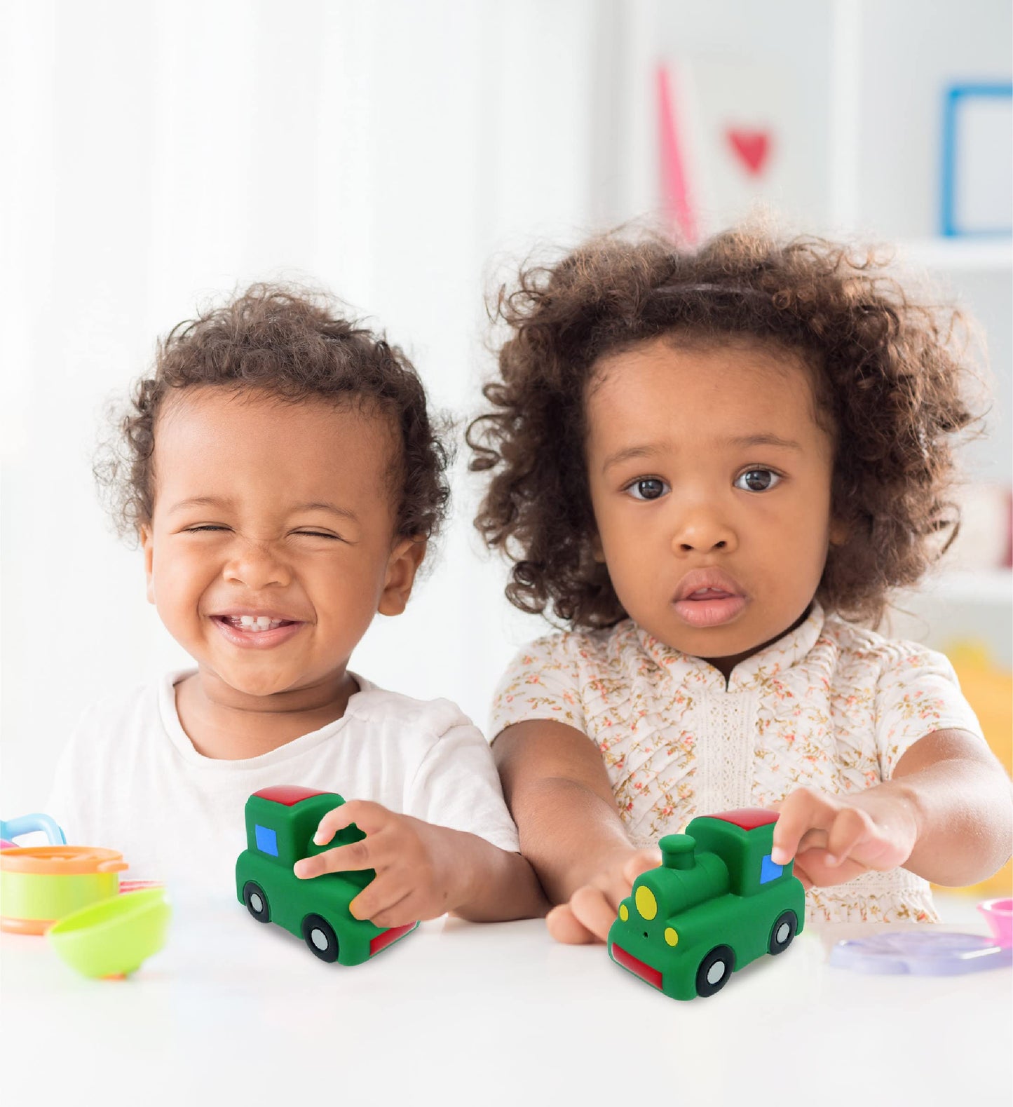 DolliBu Train Buddy Squirter Bath Toy - Floating Rubber Green Bath Time Toy Train for Toddlers, Fun Bath Toys for Bathtub, Pool, and Beach, Toddler