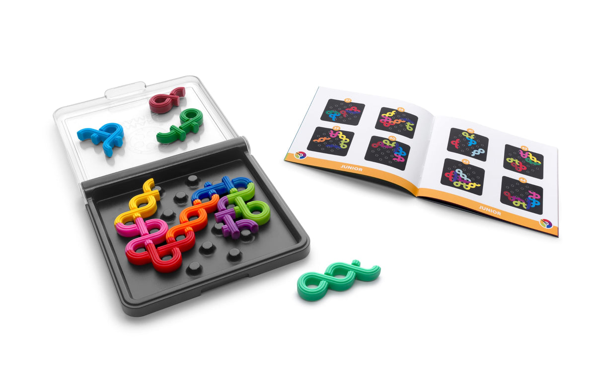 SmartGames IQ Noodles - Soft-Touch Noodle Travel Puzzle Brain Teaser, 7+
