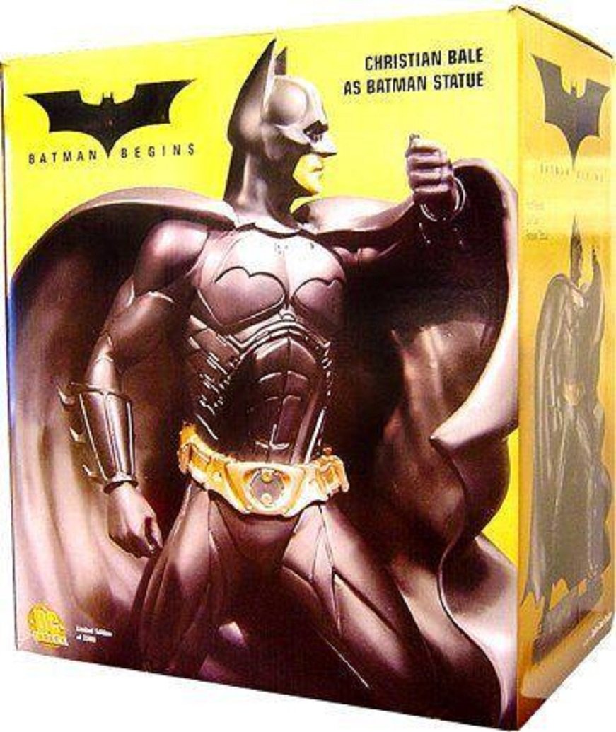 Batman Begins: Batman Statue