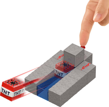 Mattel Minecraft Toys, Creeper Action Figure with Accessory & Redstone Building Piece, 3.25-inch Scale Collectible Set Inspired by Video Game