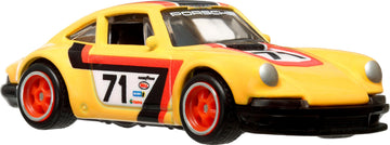 Hot Wheels Premium Car Culture Circuit Legends Toy Vehicle, 1:64 Scale Die-Cast '71 Porsche 911 for Collectors, Real Riders Tires, Metal/Metal Chassis
