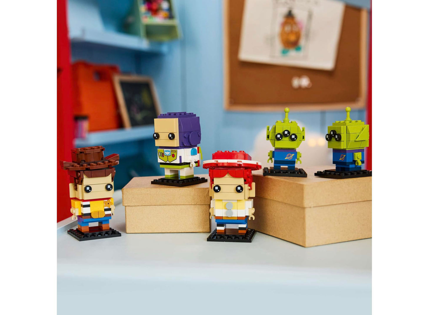 LEGO BrickHeadz Disney Toy Story - 528-Piece Building Set with Woody, Buzz Lightyear, Jessie & Aliens, Collectible Pixar Character Display Gift for