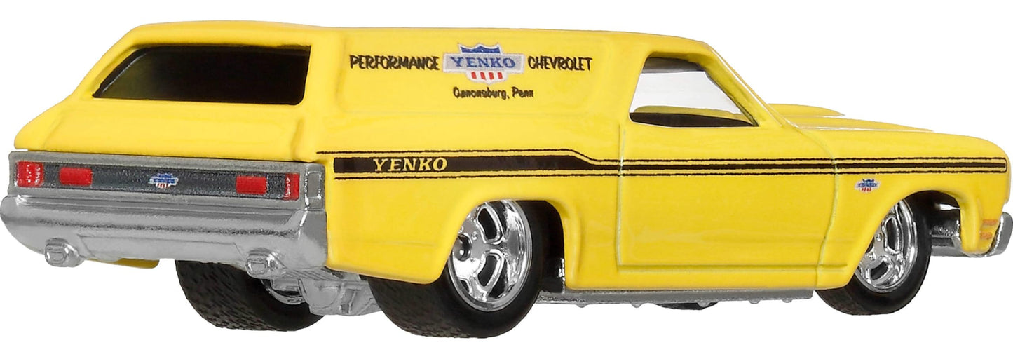 Hot Wheels Premium Car Culture Collectible Toy Car, 1:64 Scale Die-Cast '70 Chevelle SS Wagon, Fast Wagons Vehicle with Real Riders Tires