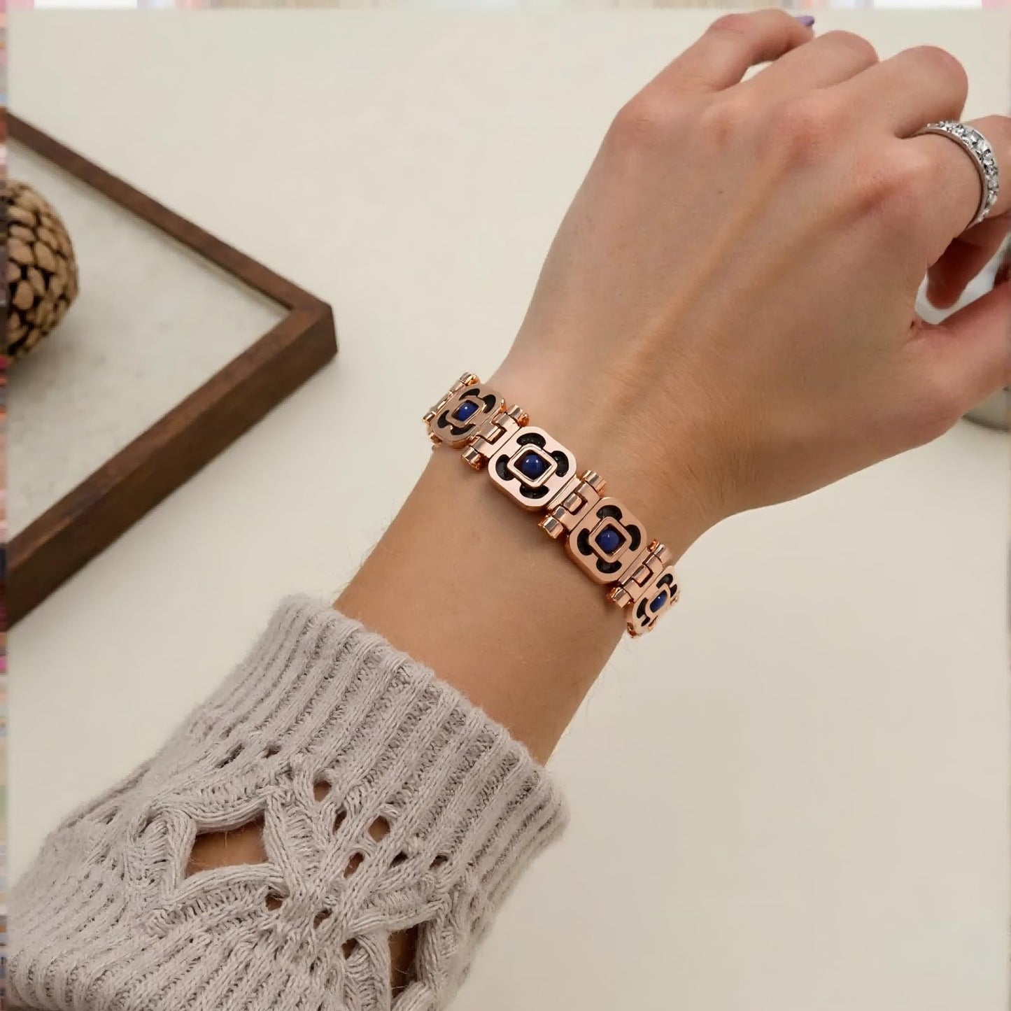 LONGPIN DIY Assembled Link Bracelet with Blue Gemstones - Elegant Statement Jewelry for Adult, Polished Link, Puzzle, Ceramic Style?Perfect