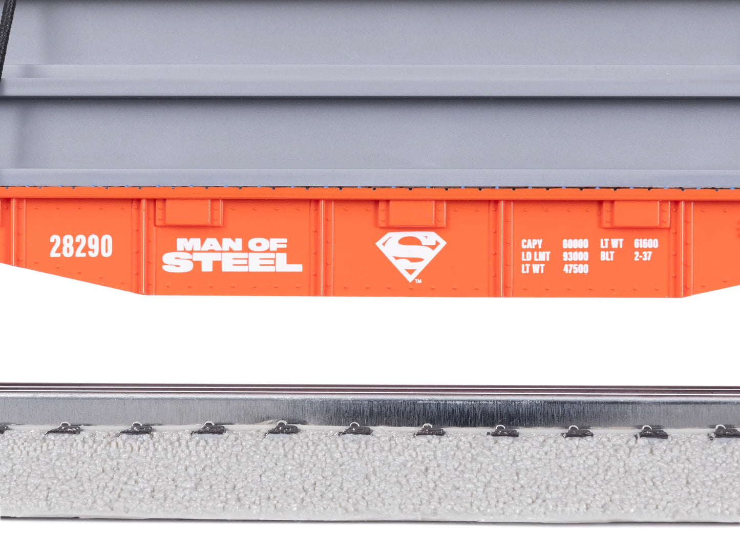 Lionel DC Comics Superman Flatcar, O Gauge Model Train Car with Removable Steel Beams, Man of Steel I-Beam Flatcar, Age 14+