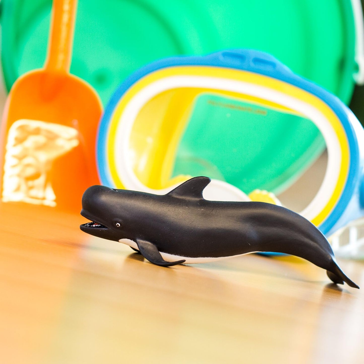 Safari Ltd. Pilot Whale Figurine - Lifelike 5.75" Model Figure - Educational Toy for Boys, Girls, and Kids Ages 3+