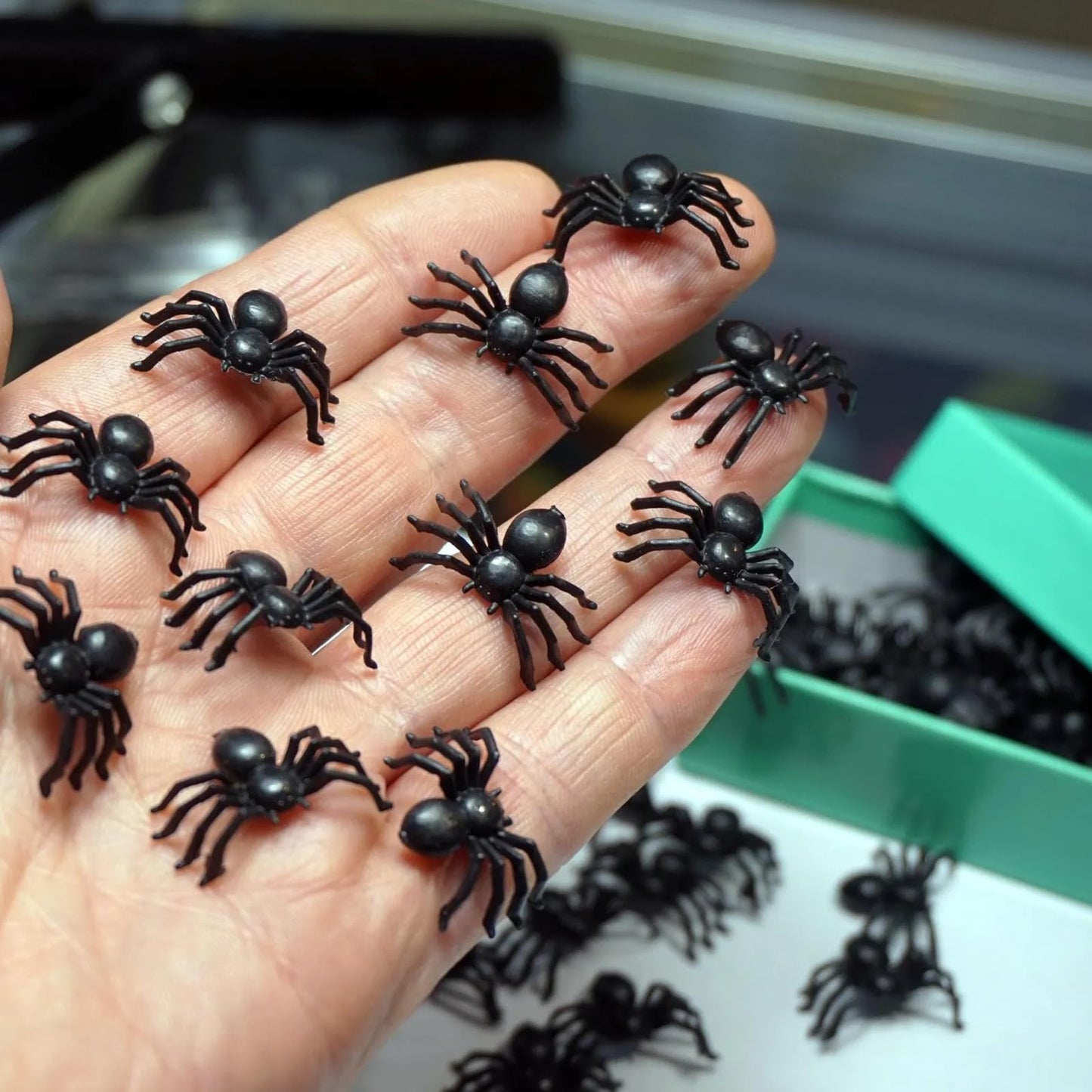 Miniature Black Spiders, Tiny Halloween Spiders, Mini for Halloween Miniatures Embellishments, Fake Bakes, Fairy Gardens, Dollhouse, Party Decors