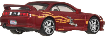 Hot Wheels Cars, Premium Fast & Furious 1:64 Scale Die-Cast Car for Collectors Inspired by Fast & Furious Movie Franchise