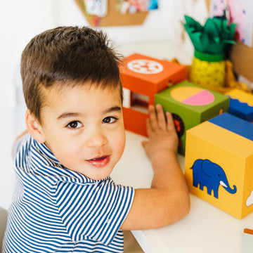 SmartGames Peek-A-Zoo Learning Game with 48 Challenges - Educational Stacking Puzzle Toy for Ages 2+