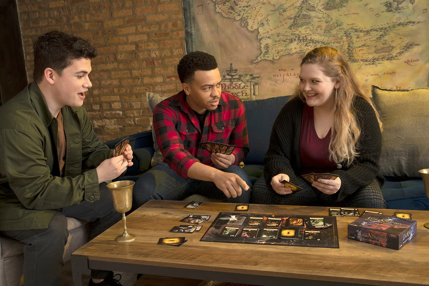 Lord of The Rings Card Game: Battle for Middle Earth - Build Your Fellowship and Defeat Your Enemies, Based on Novels by J.R.R. Tolkien