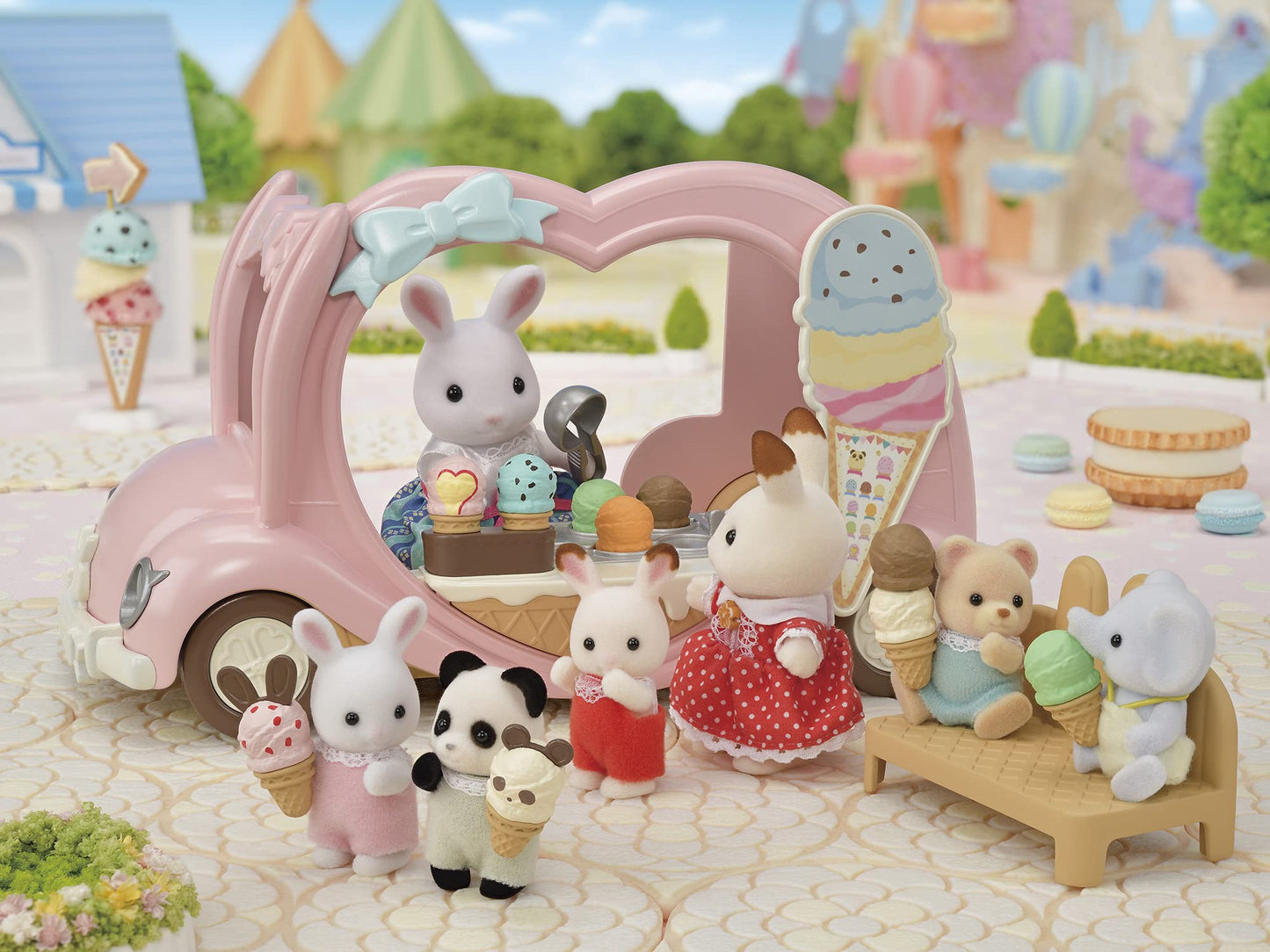 Calico Critters - Ice Cream Van - Calico Land Amusement Series - Kids Pretend Play Toy, Miniature Vehicle & Accessories Set, Ages 3+