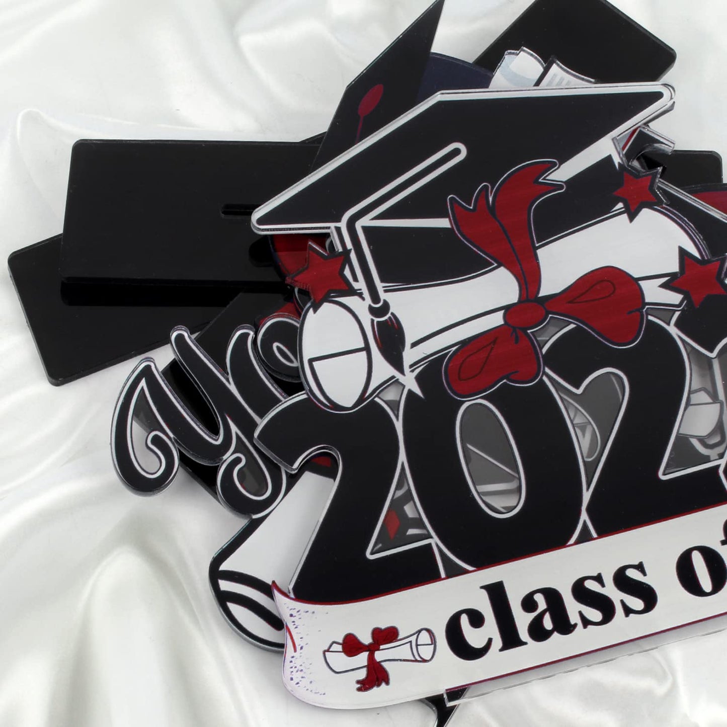 LINGTEER Class of 2026 Graduation Party Decorations - 3Pcs Congrats Grad 2026 School Graduation Acrylic Table Centerpieces Gift Stand Decorations